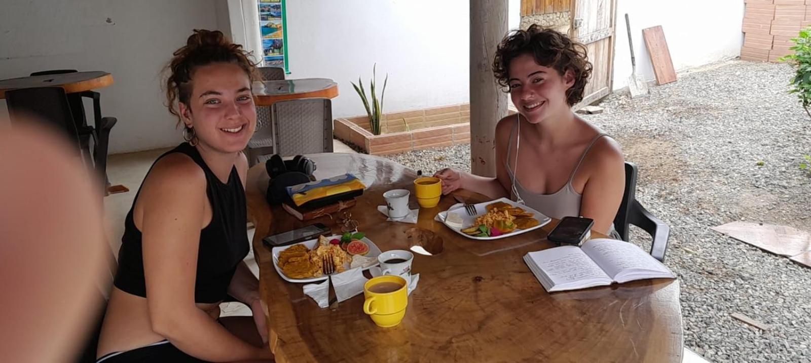 Hostal Paloma Cafe 帕洛米诺 外观 照片